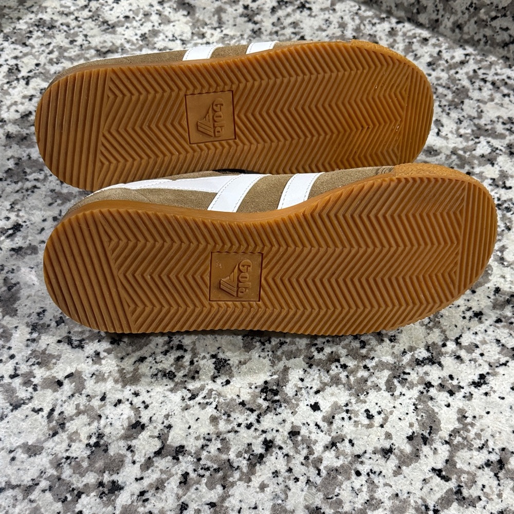 Gola Women's Tan and White Sneakers - Picture 6 of 7
